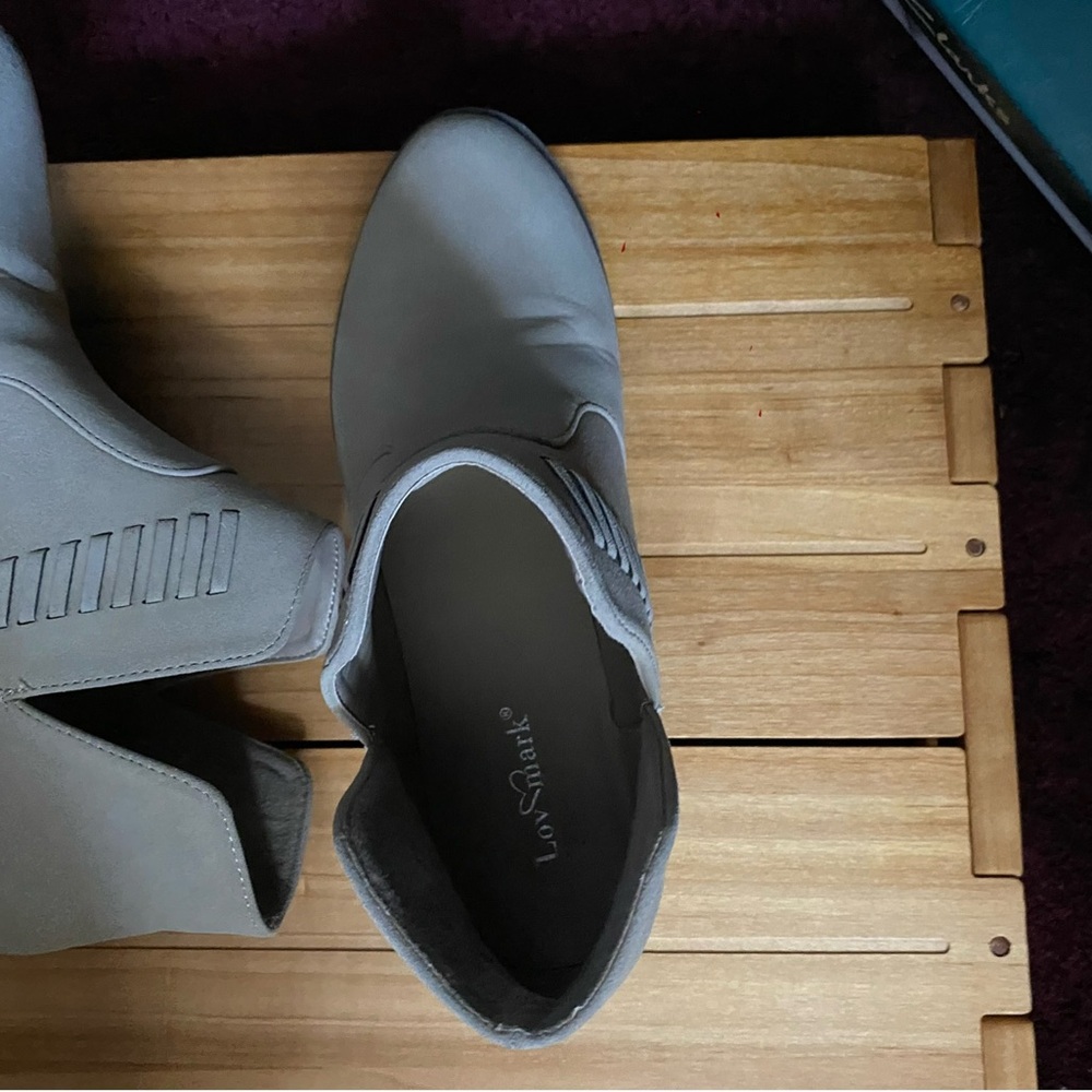 Women's Gray Ankle Boots
